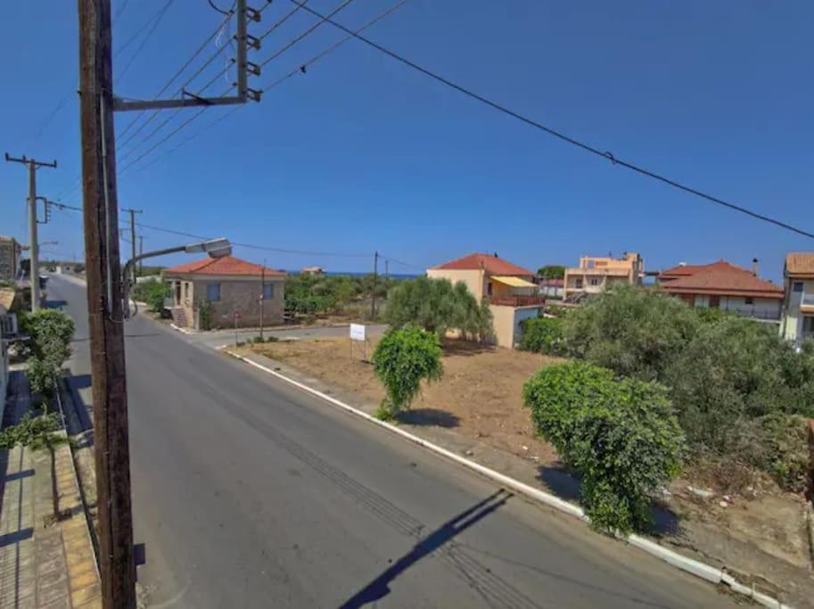 Στούντιο Σε Πέτρινο Σπίτι, Κοντά Σε Παραλία Kyparissia Exterior foto